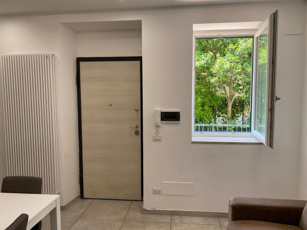Appartamento Moderno A 15 Minuti Dal Centro Di Roma Exterior foto